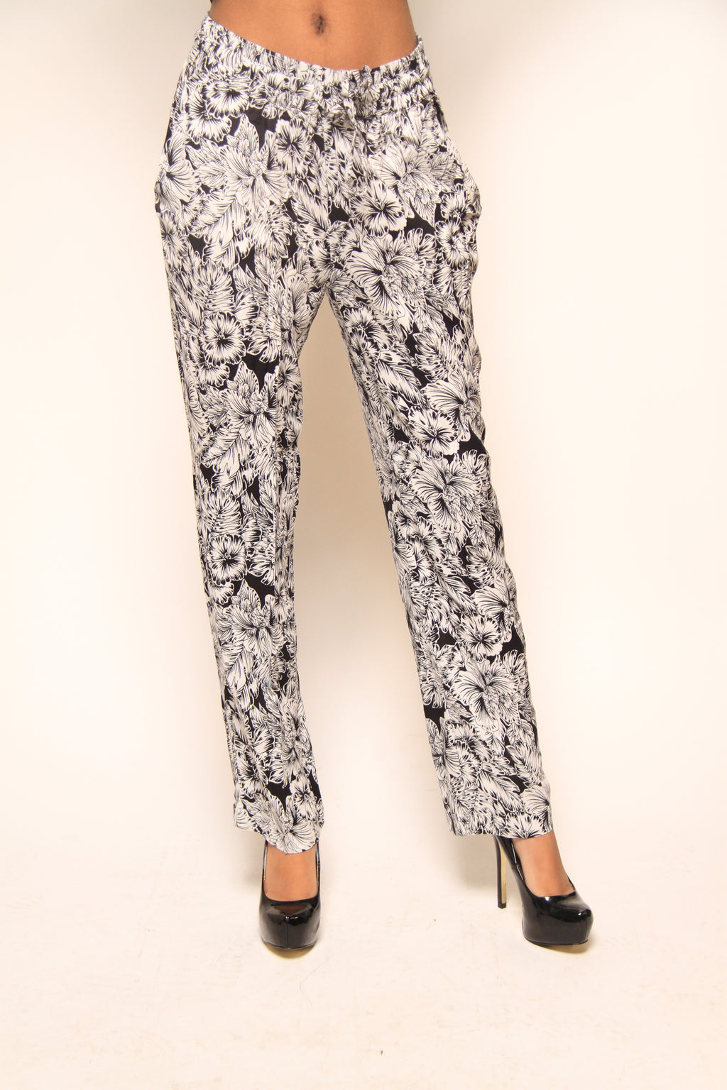 Black And White Pants With Elastic Drawstring Waist  With Pockets