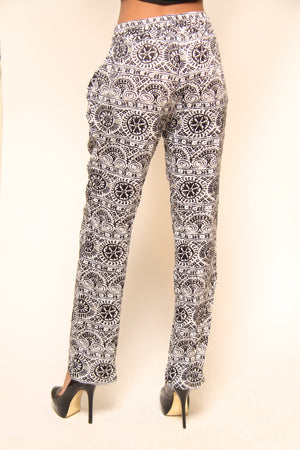 White And Black Pants With Elastic Drawstring Waist With Pockets