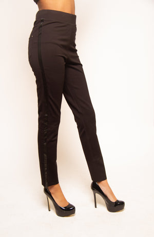 Woman Dress Pants With Two Back Pockets And Faux Leather On The Side